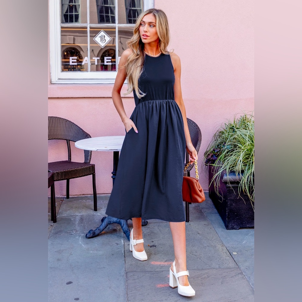 Navy Round Neck Sleeveless Cinched Waist Maxi Dress